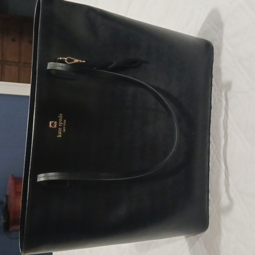 Kate Spade New York Sawyer Street Maxi Tote Black